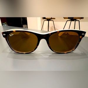 Ray-Band Wayfarer Sunglasses- Tortoise & Cream Color